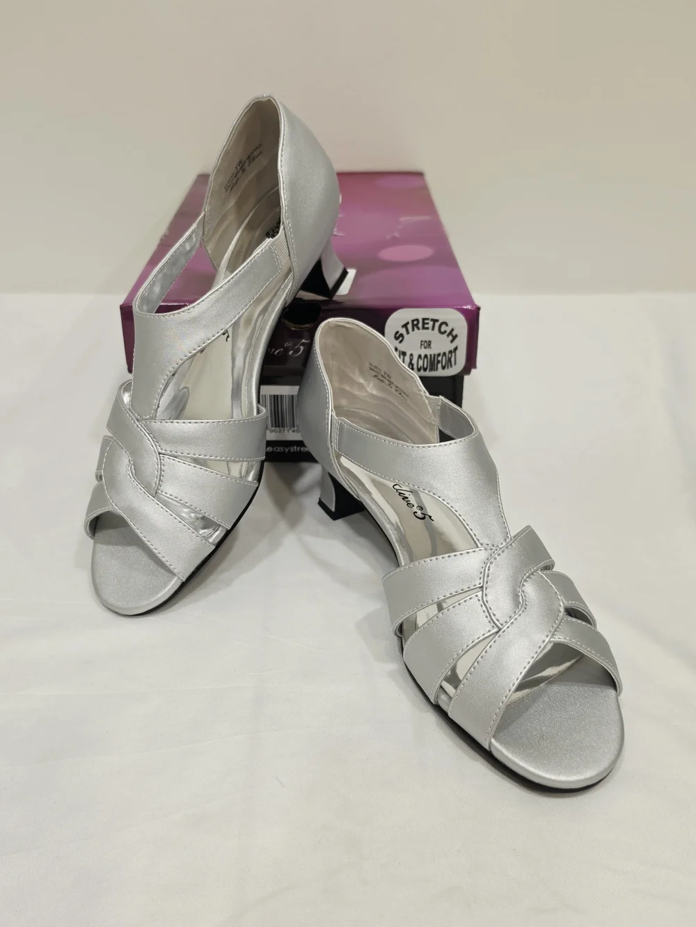 easy street Silver Satin Essie Wide Size 7 Strappy Low Heel Sandals